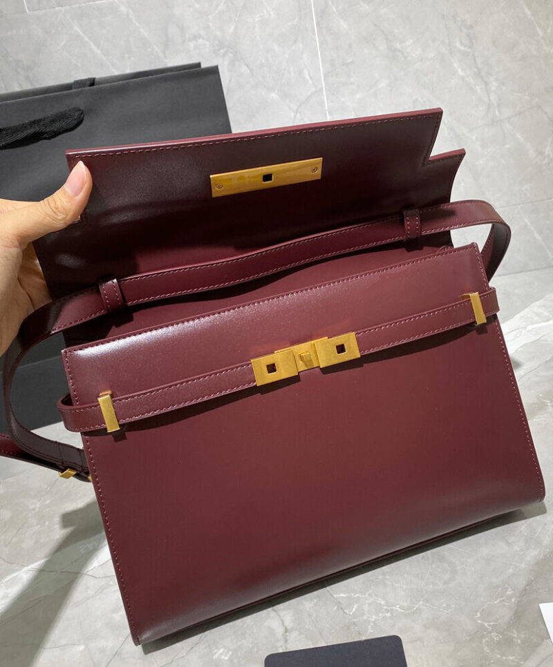 Saint Laurent Manhattan Shoulder Bag In Smooth Leather 579271